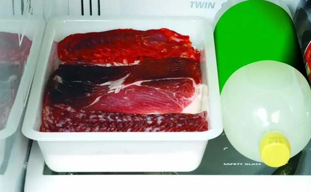 Flat food storage container 2 L
