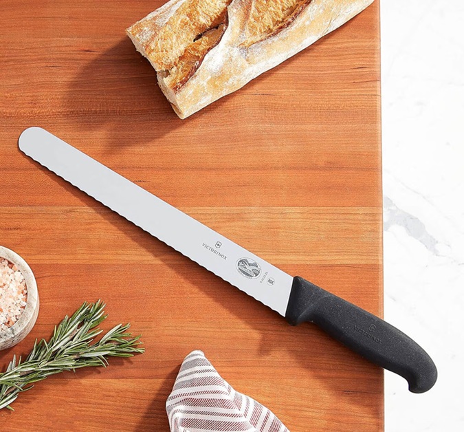 146642 Victorinox Pastry Knife, Serrated Blade, Fibrox Handle 36 cm