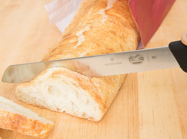 1495754 Victorinox Bread Knife, Serrated Blade, Plastic Handle 21 cm