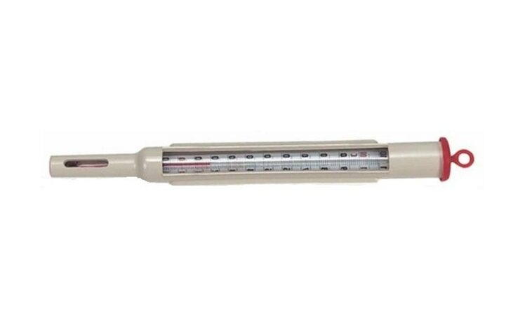 Cooking Thermometer With Plastic Protection