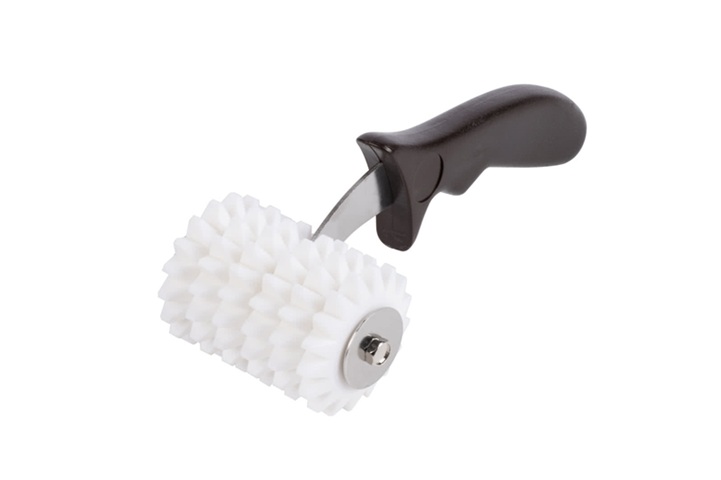 Dough Docker with Pointed Wheels