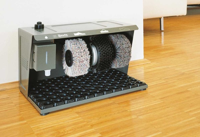 Heute Shoe Shine Machine